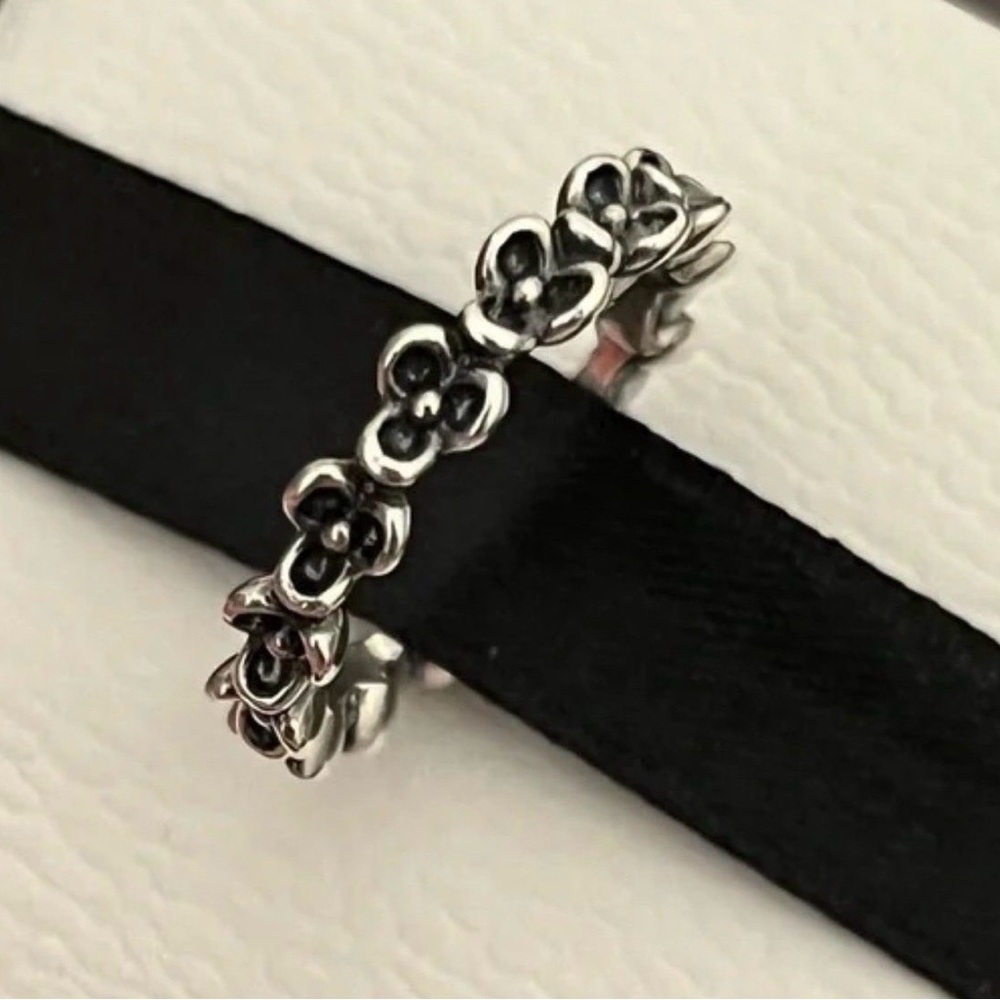 Authentic Pandora flower ring…💍 - Picture 3 of 3